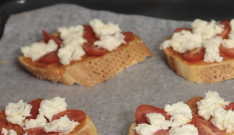 Sandwich “Mini Pizza” step 3