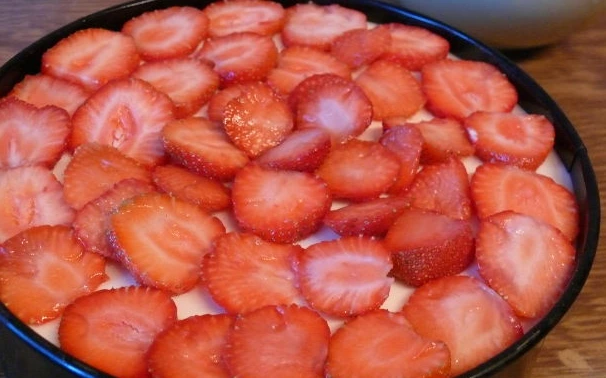 Cheesecake with Strawberries “Strawberry ICE” step 12