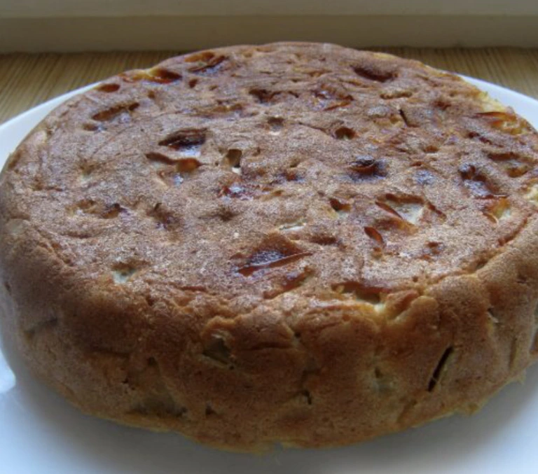 Lush Sponge Cake with Apples (in a Slow Cooker) step 9