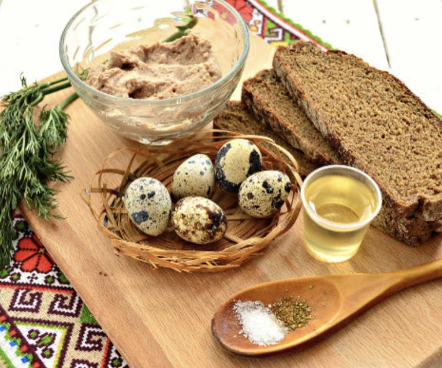 Tartines with Pate and Quail Eggs step 1