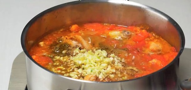 Chakhokhbili (Poultry Stew Stewed with Vegetables) step 8
