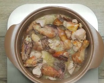 Chakhokhbili (Poultry Stew Stewed with Vegetables) step 6