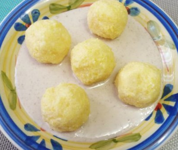 Corn Porridge Balls with Peanut Sauce step 9