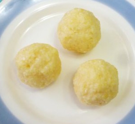 Corn Porridge Balls with Peanut Sauce step 7
