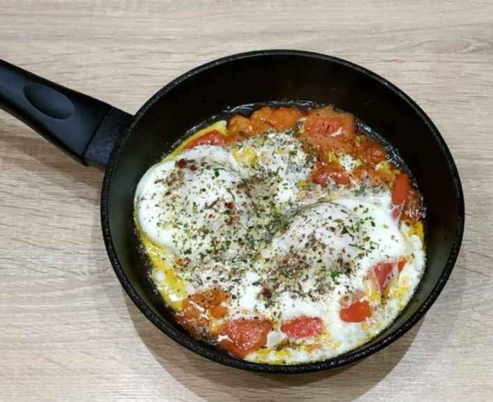 Fried Eggs with Pumpkin, Tomatoes and Feta Cheese step 9