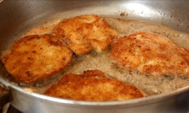 Chicken Chops in Breadcrumbs step 7