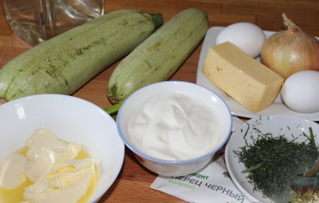 Vegetable Casserole with Zucchini and Onions (in a Slow Cooker) step 1