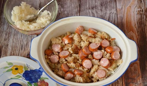 Transylvanian Cabbage with Rice, Minced Meat and Sausages step 7