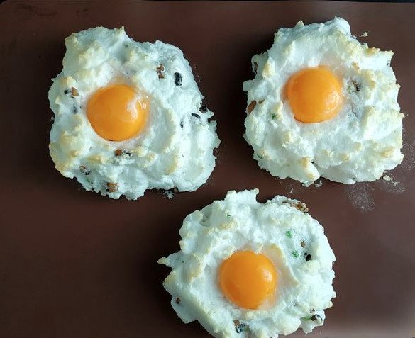 Fried Eggs “in the Clouds” with Mushrooms, Cheese, and Green Onions step 5