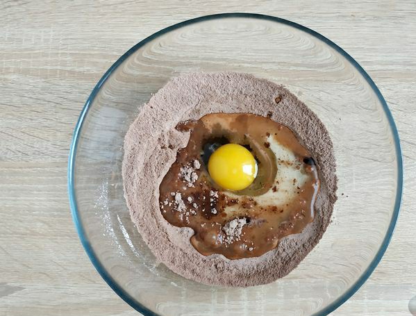 Chocolate Muffin in the Microwave step 1