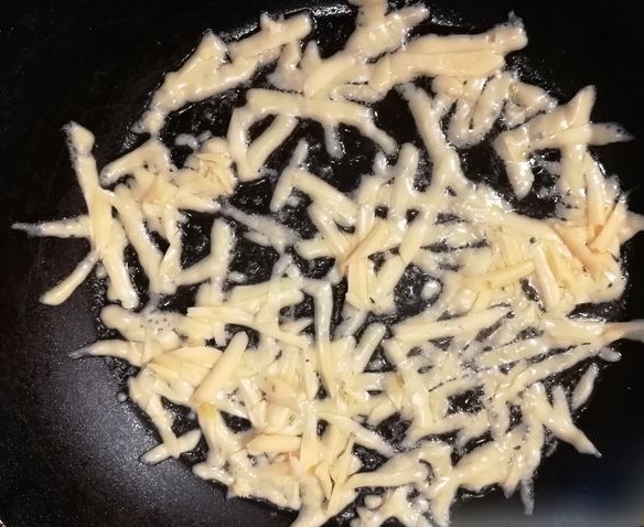 Scrambled Eggs with Cheese step 1