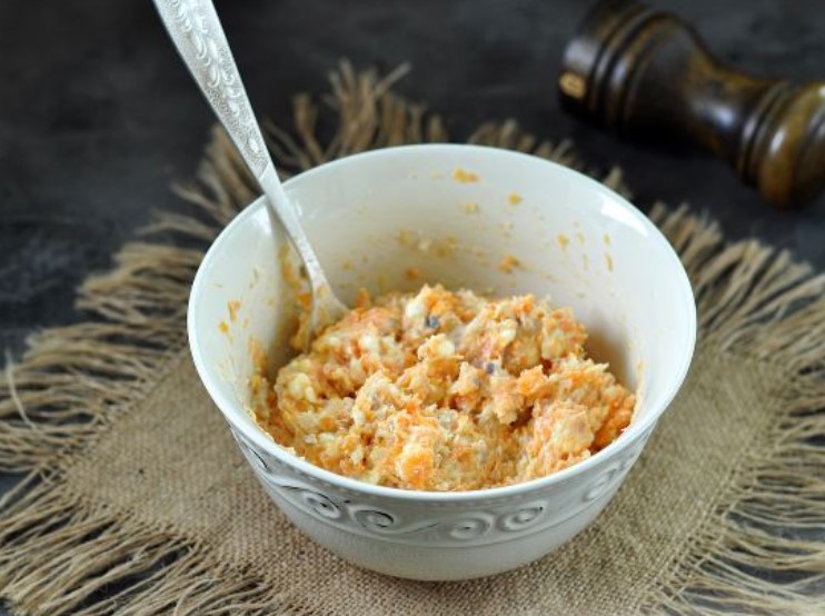 “Spread” of Herring, Processed Cheese and Carrots step 6