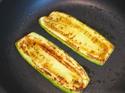 Zucchini Rolls with Cream Cheese step 2