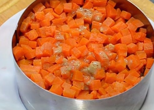 Layered Vinaigrette with Potato Chips step 10