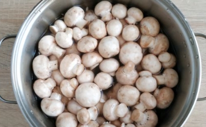 Champignons in Honey-Mustard Marinade step 2