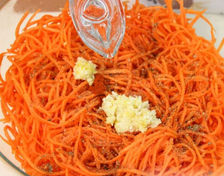 Fast Korean Carrots step 4