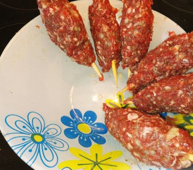 Lula Kebab on a Skewer step 4