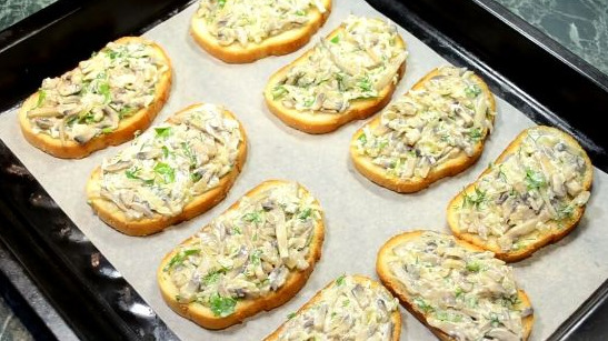 Hot Sandwiches with Cheese and Mushrooms (in the Oven) step 11