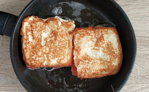French Toast with Sausage, Mushrooms and Tomatoes step 10