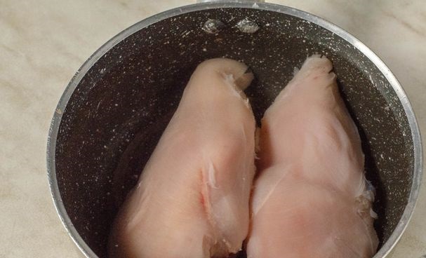 Stewed Cabbage with Chicken and Mushrooms step 1