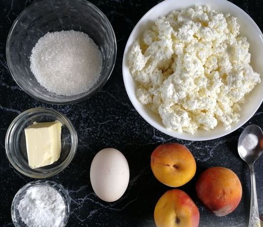 Cottage cheese casserole with peaches, no flour (in the microwave) step 1