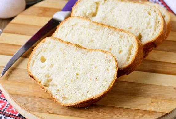 Sandwiches With Cottage Cheese and Raisins (In a Pan) step 2
