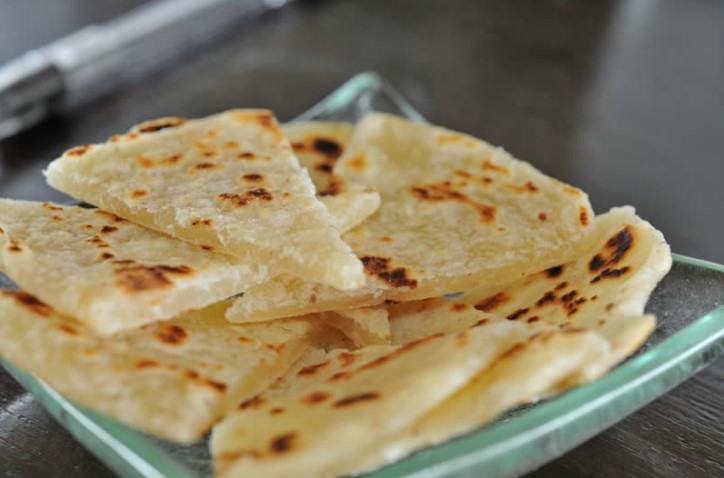 Huni Roshi (Chapati Bread)