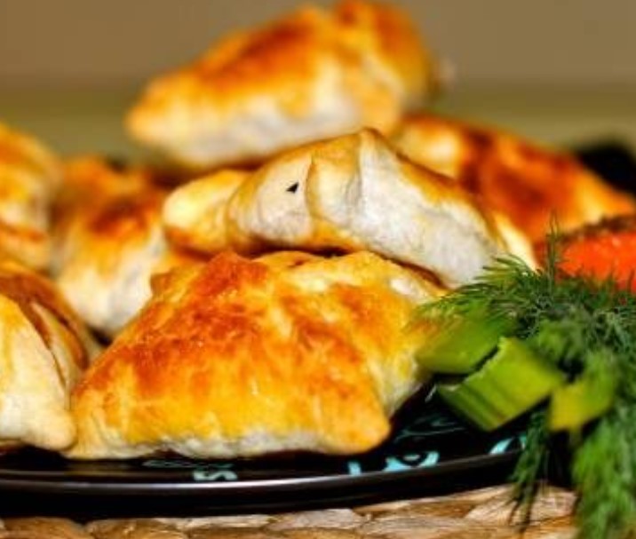 Puffed Samsa with Chicken
