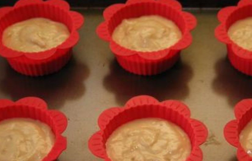 Banana Cupcakes step 5
