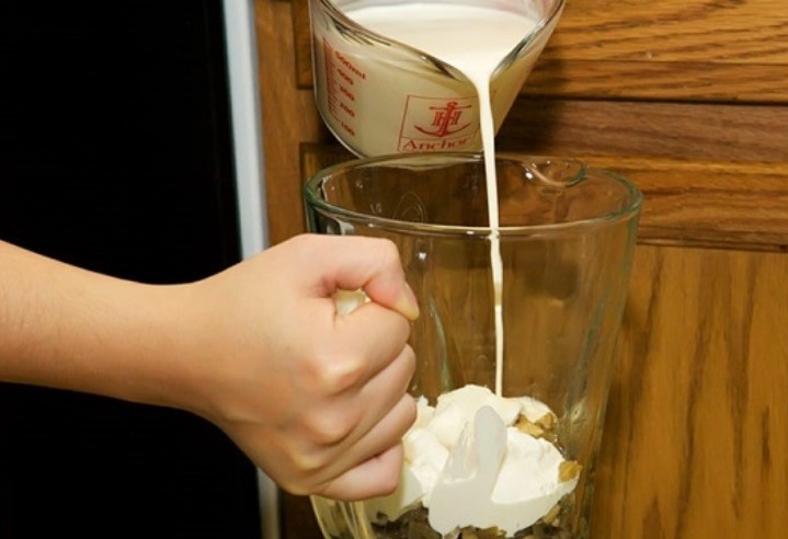 Creamy Mushroom Sauce for Meat step 6