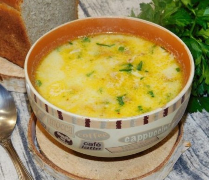 Soup with Melted Cheese and Noodles