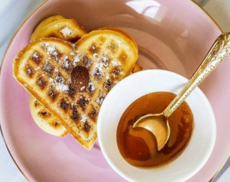 Waffles with Halva