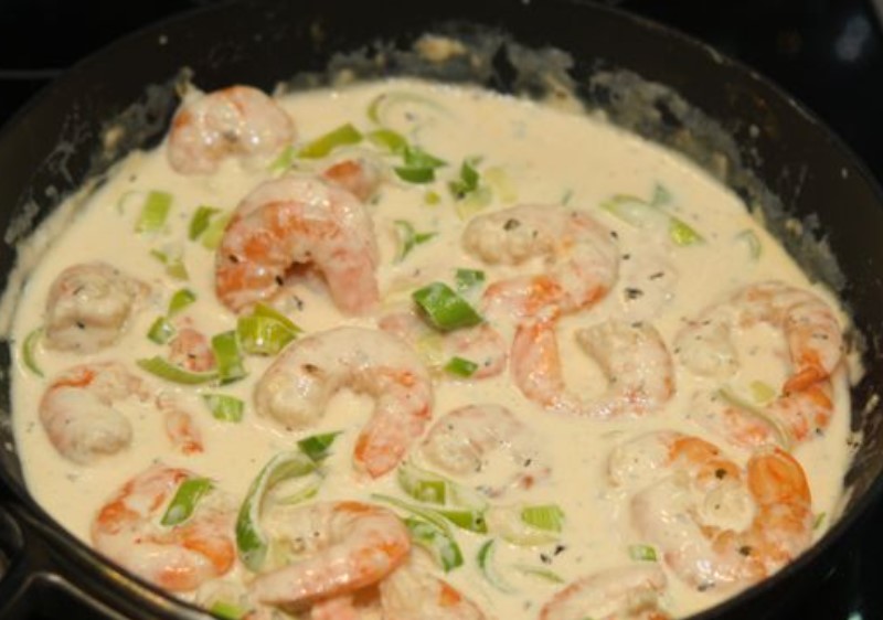 Pasta with Shrimps in a Creamy Sauce step 4