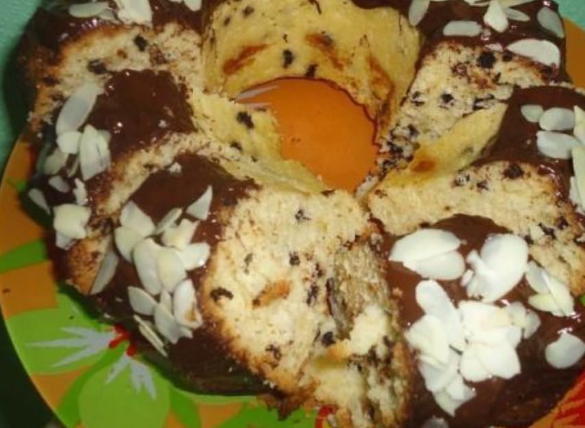 Chocolate Chip Cupcake