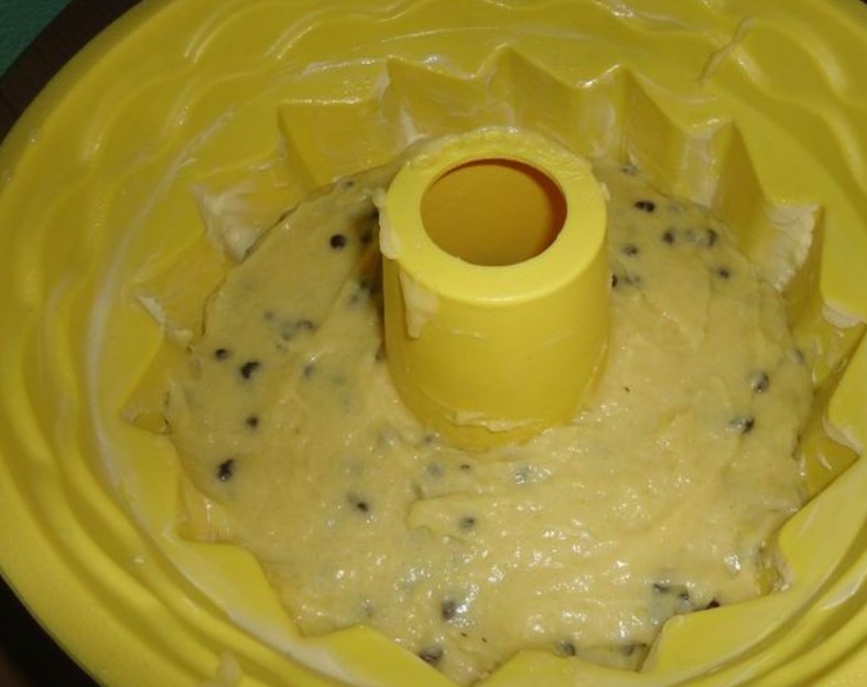 Chocolate Chip Cupcake step 3