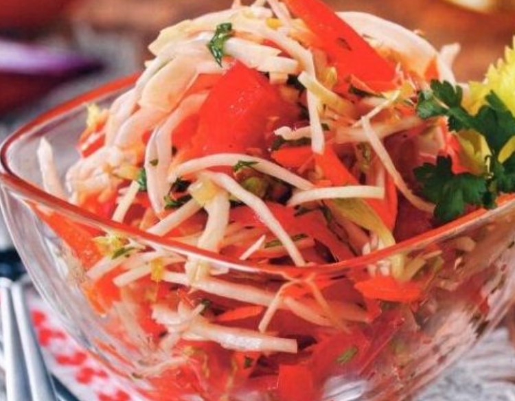 Delicious Cabbage Salad