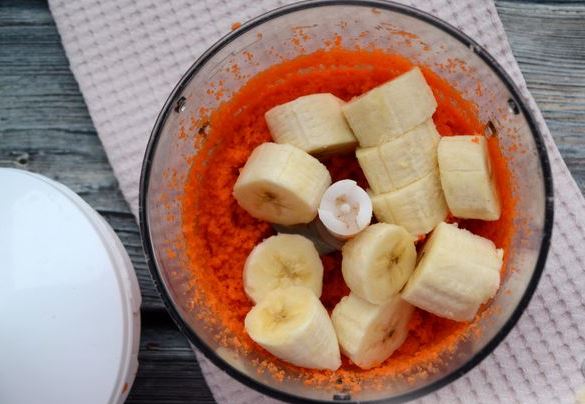 Apple-Banana Smoothie with Orange and Carrot step 5