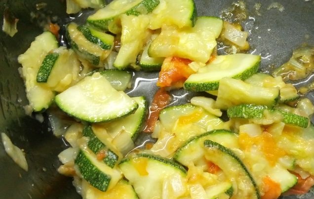 Zucchini Stewed in a Slow Cooker step 6