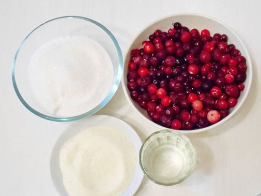 Cranberry Mousse step 1