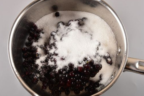 Blackcurrant Mousse Cake (no Baked Goods) step 4