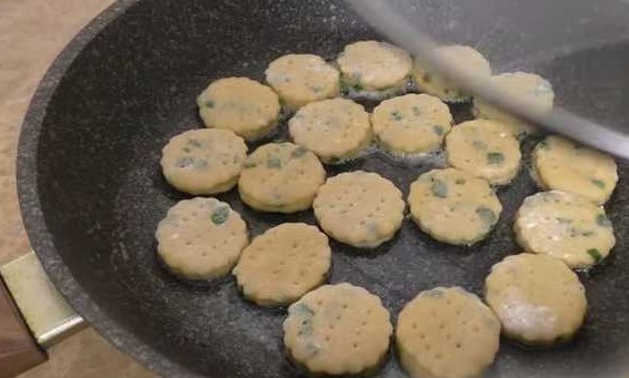 Fried Lazy Pies with Green Onions step 11