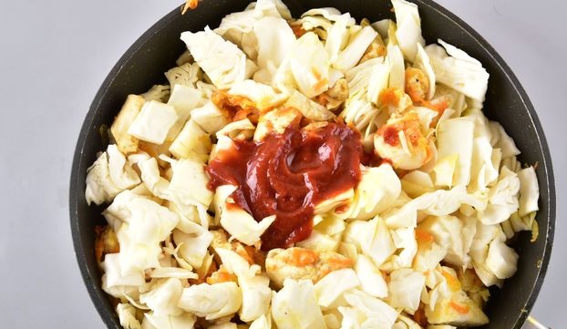 Cabbage Stewed with Chicken Fillet, in Tomato Sauce step 10