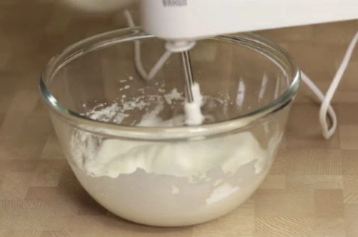 Whipped Proteins with Sugar (The Secrets of The Perfect Meringue) step 5