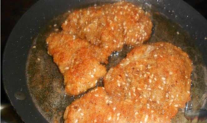 Pork Schnitzel (with Sesame Seeds) step 9