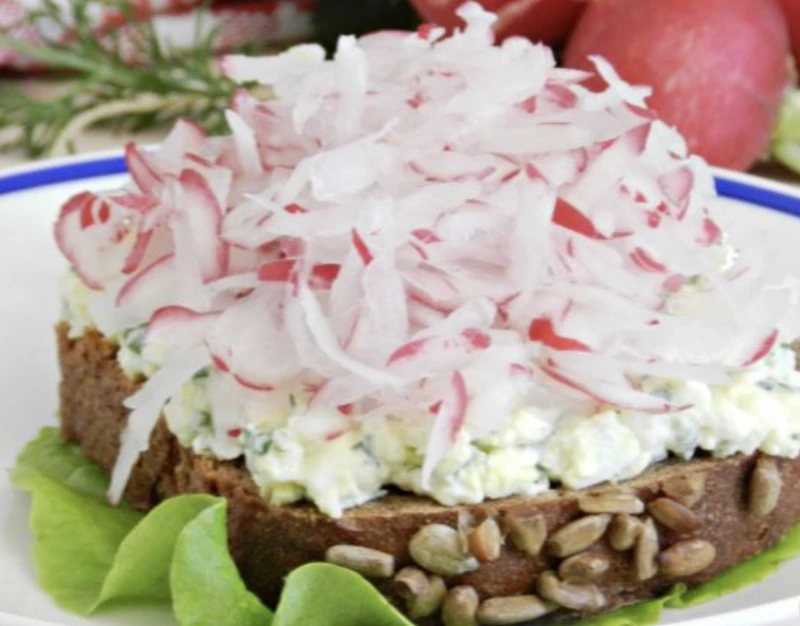 Radish Sandwiches