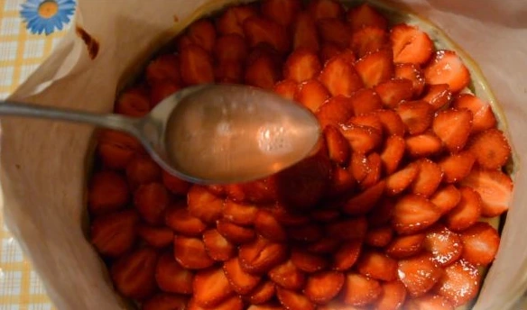 Curd Cheesecake with Strawberries step 10