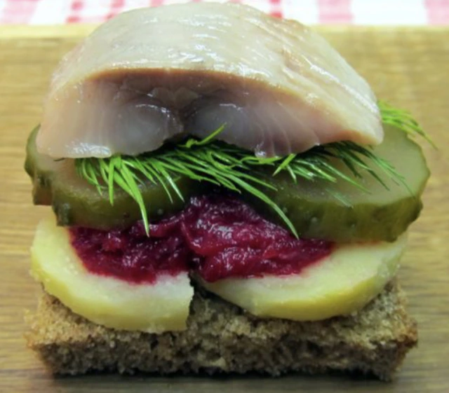 Sandwiches “Herring on a Fur Coat” step 16