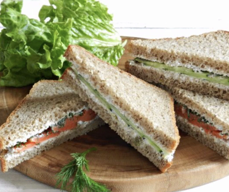Sandwiches with Salmon and Cucumbers