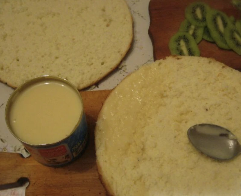Kiwi Sponge Cake step 8