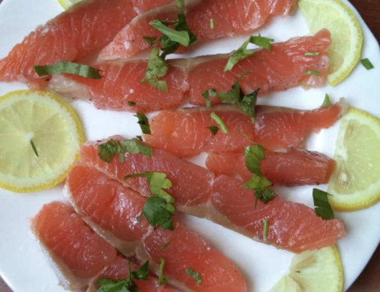 Salting Salmon (Chum Salmon, Pink Salmon)